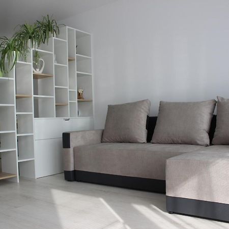 Leo Apartment Free Parking!!! Bratislava Buitenkant foto