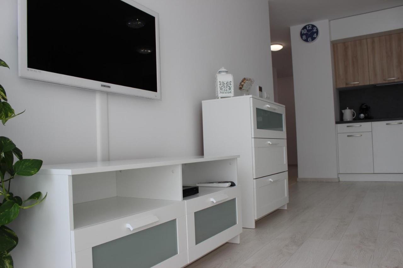 Leo Apartment Free Parking!!! Bratislava Buitenkant foto
